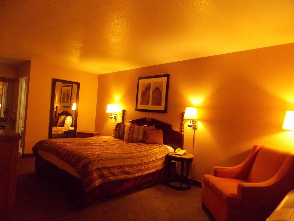 Econo Lodge Inn & Suites Downtown San Antonio Eksteriør billede
