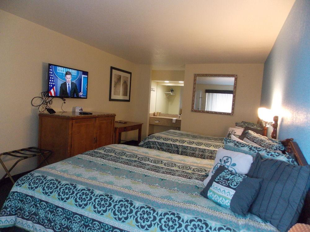 Econo Lodge Inn & Suites Downtown San Antonio Eksteriør billede