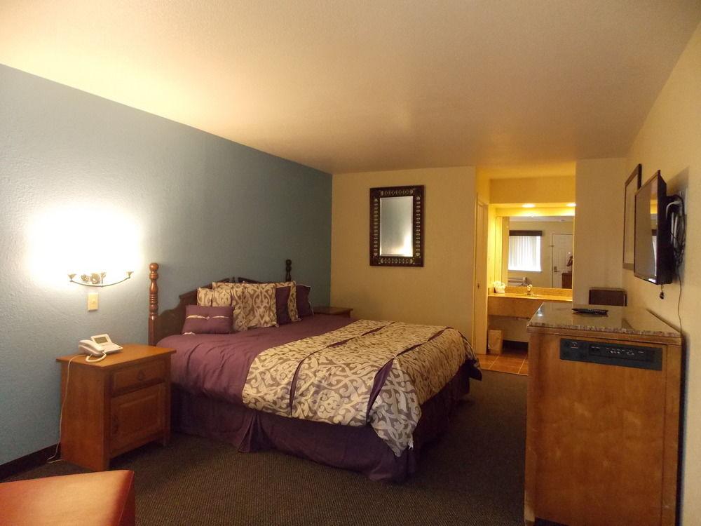 Econo Lodge Inn & Suites Downtown San Antonio Eksteriør billede